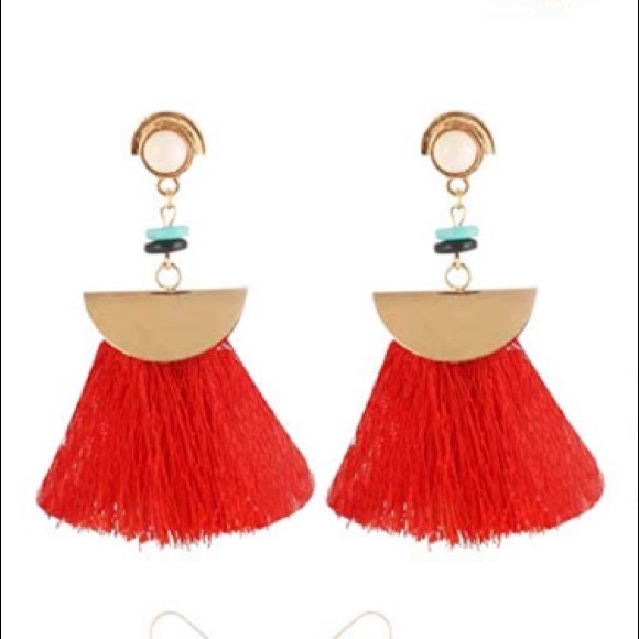 FREE WITH PURCHASE! Red tassel earrings - Picture 2 of 2